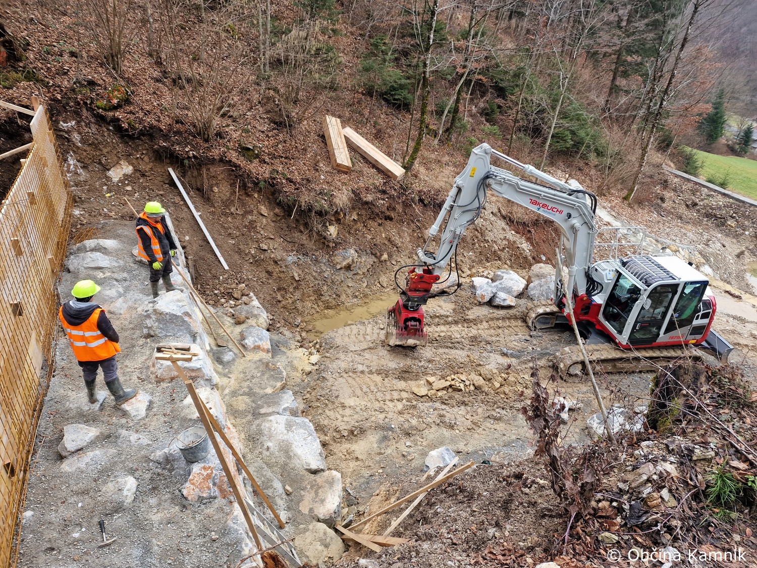 Sanacijska obnova vodotokov in hudournikov po poplavah (5)